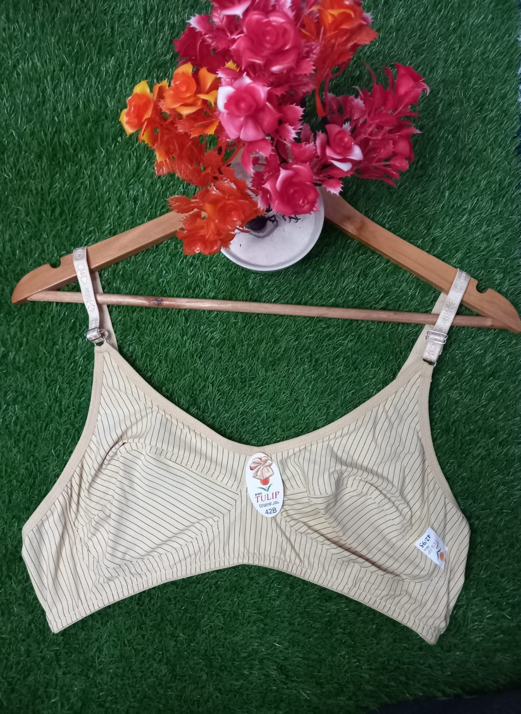 Adjustable Non Padded Stripped Pattern Bra