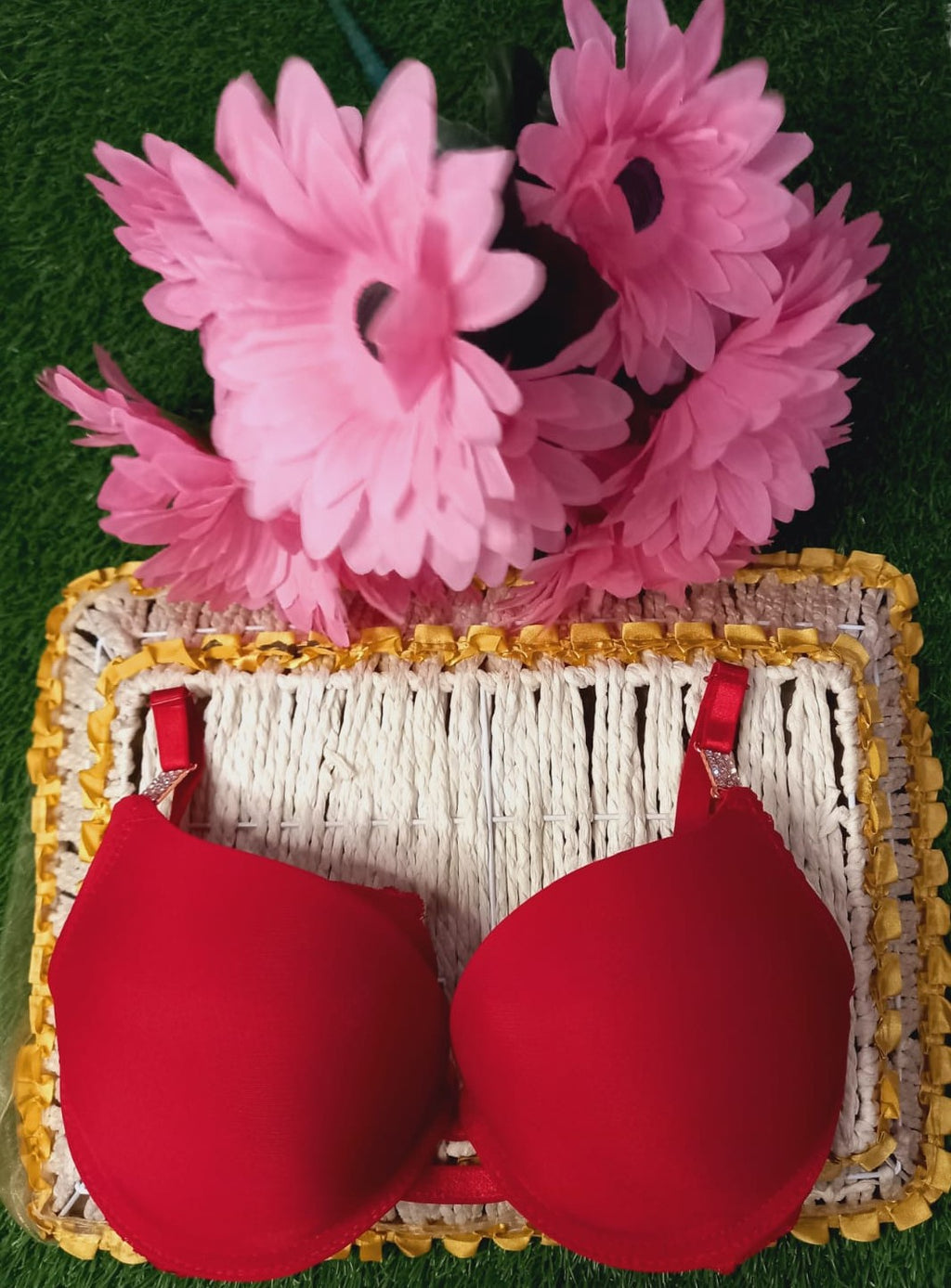 Chain Design Pushup Bra With T-Panty Set