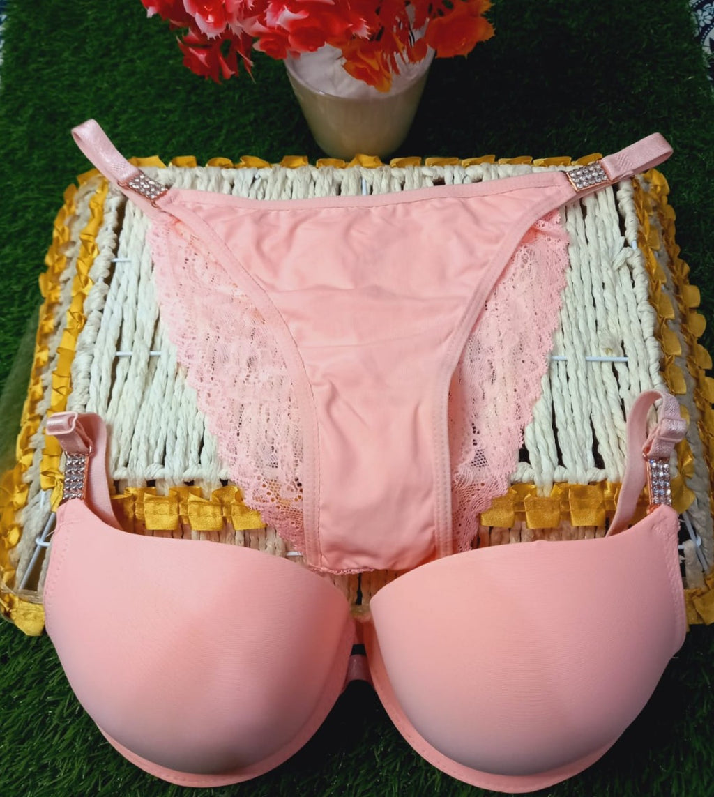 Chain Design Pushup Bra With T-Panty Set