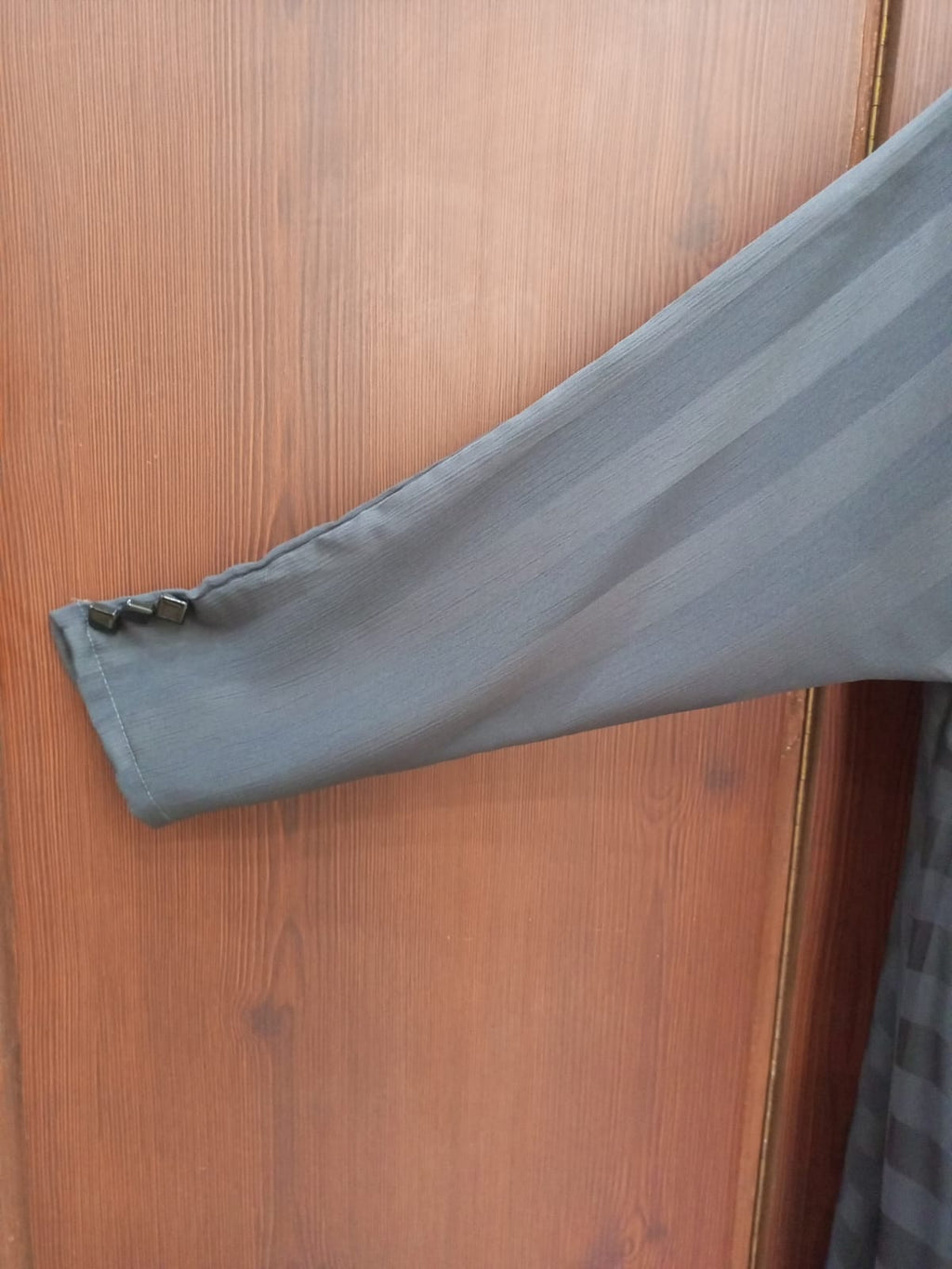 Round Neck Stripped Lavish Abaya For Girls & Women