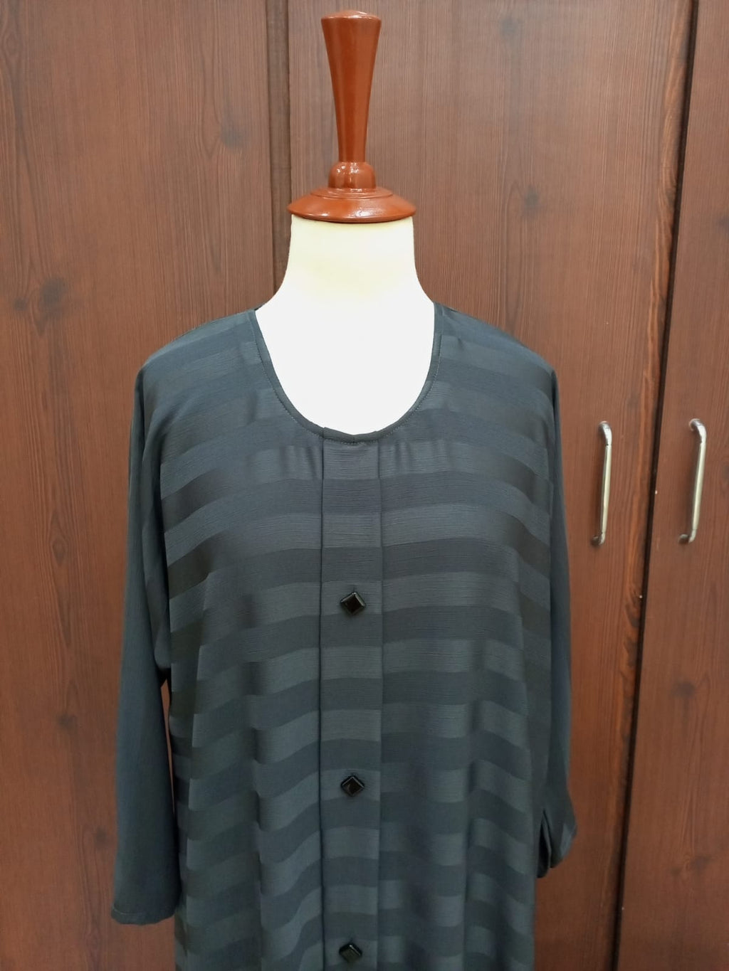 Round Neck Stripped Lavish Abaya For Girls & Women