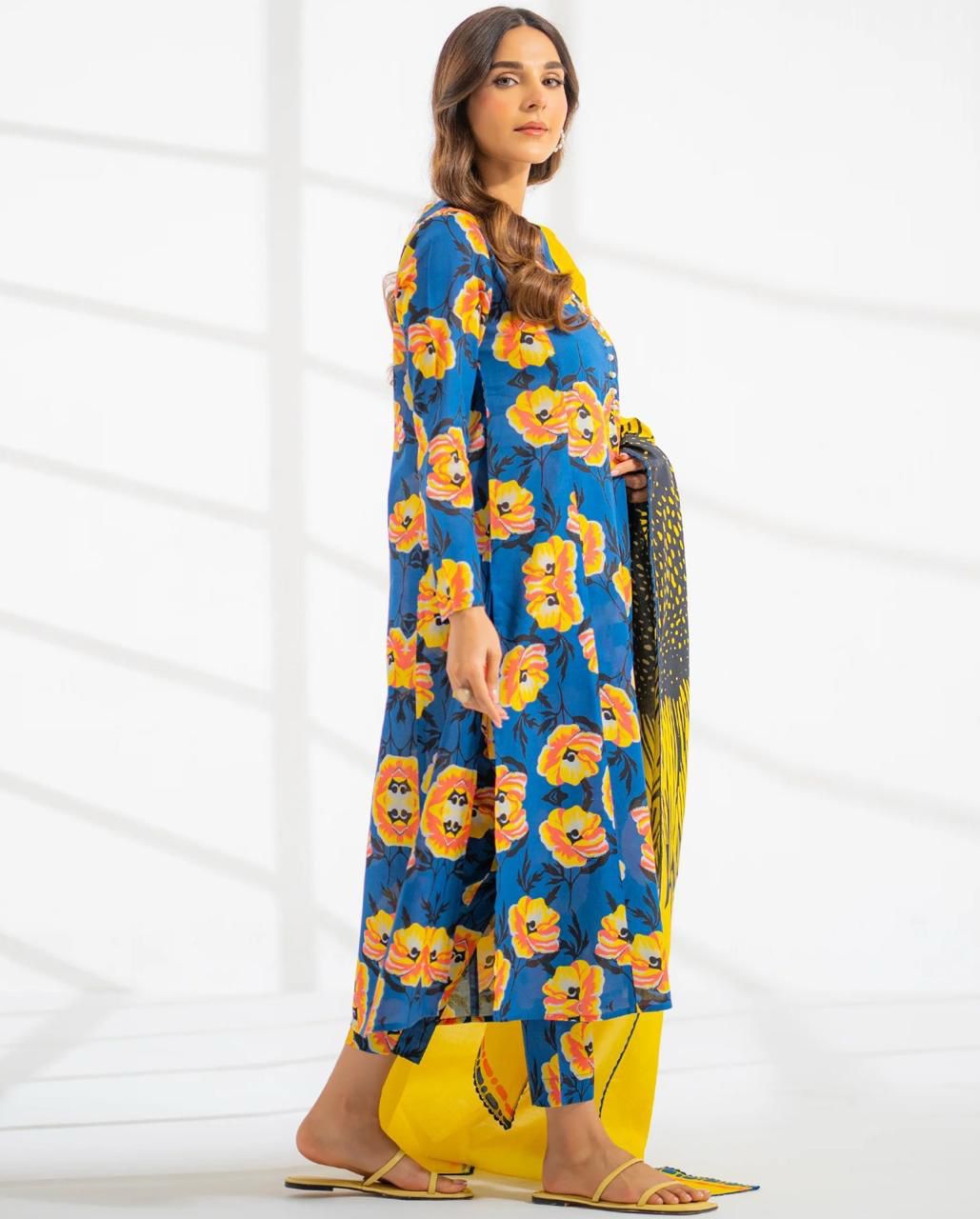 Lavish Premium Karandi 3 Pcs