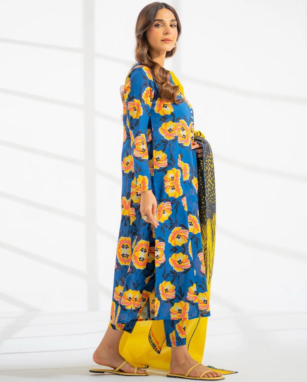 Lavish Premium Karandi 3 Pcs