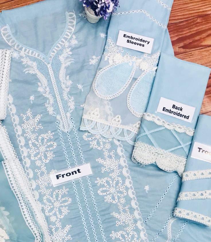 Unstitched 3 Pcs Lavish Lawn