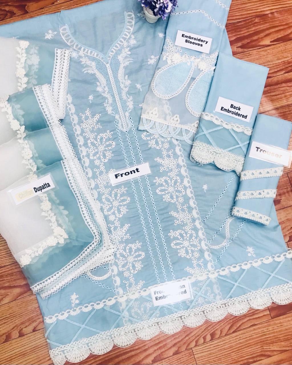 Unstitched 3 Pcs Lavish Lawn