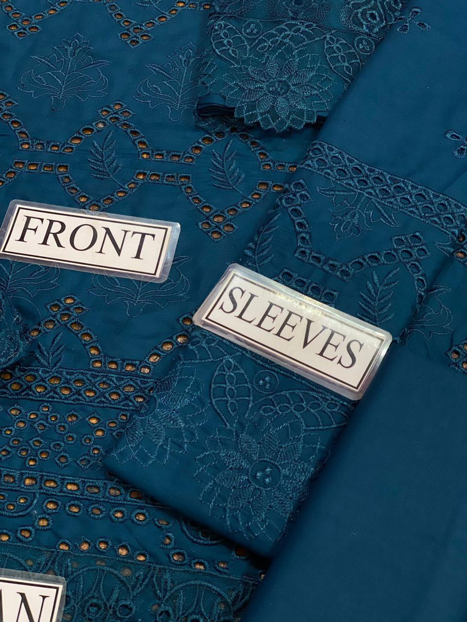 Presenting Unstitched Khaaf Lavish Lawn Collection 3 Pcs