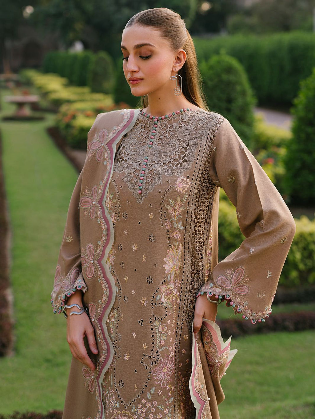 Unstitched Binilyas Lavish Lawn Collection 3 Pcs
